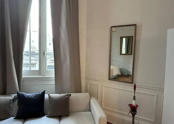 Deluxe Two-Bedroom Apartment