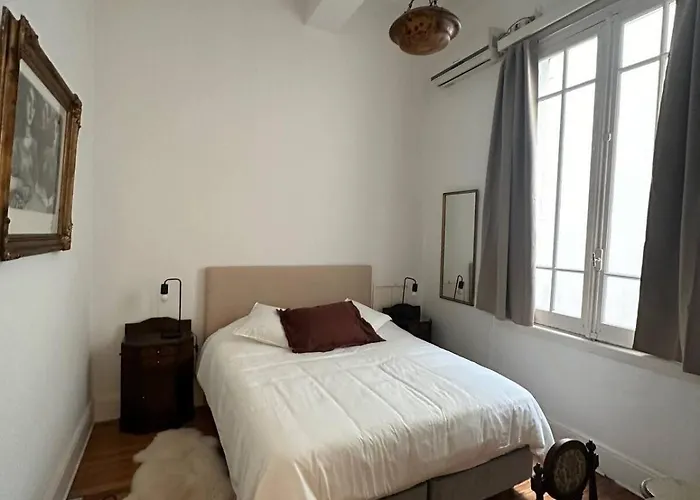 Deluxe Two-Bedroom Apartment